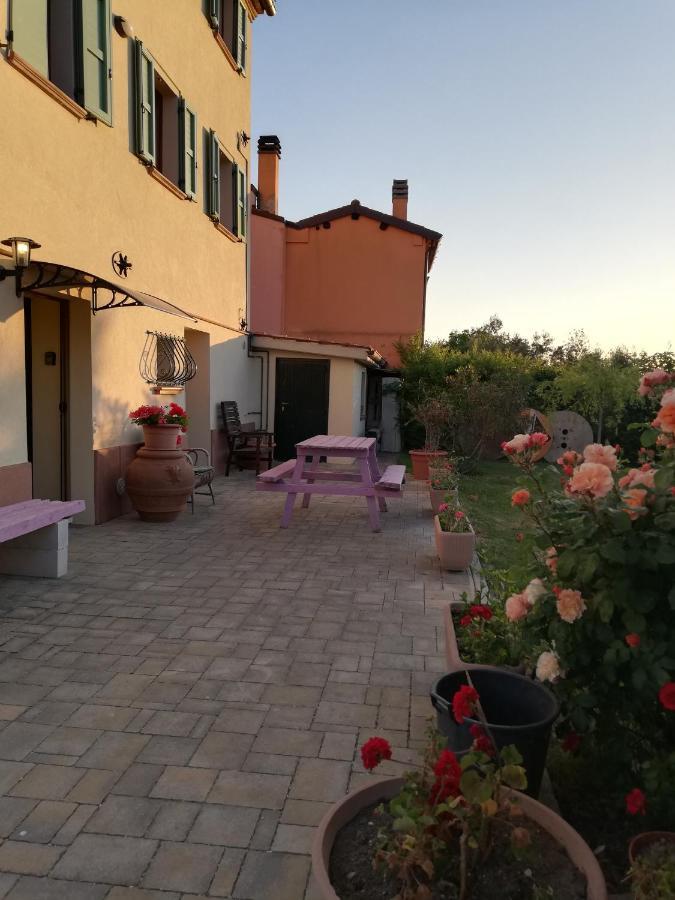 Casa Vacanze Angelica Ostra Vetere Екстер'єр фото