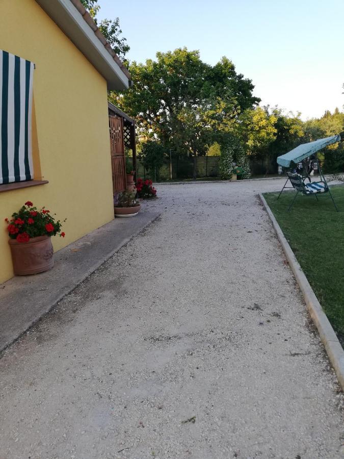 Casa Vacanze Angelica Ostra Vetere Екстер'єр фото