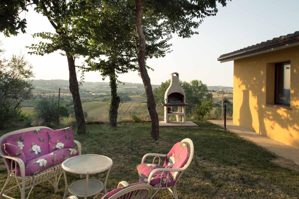 Casa Vacanze Angelica Ostra Vetere Екстер'єр фото
